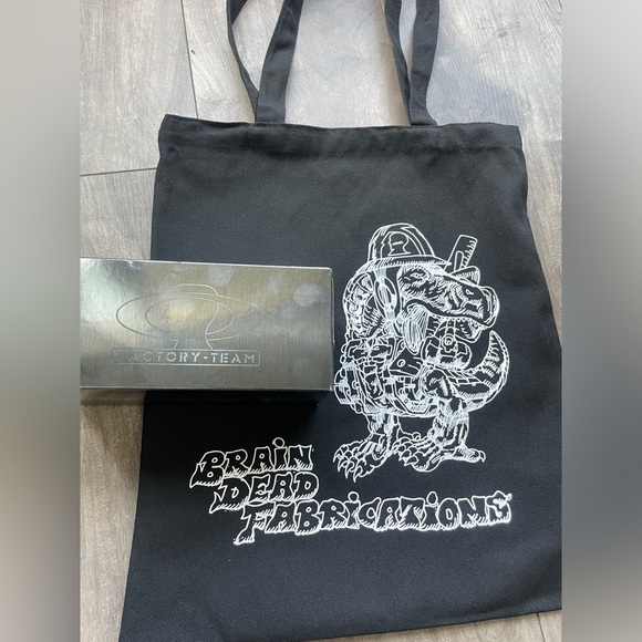 NEW 2024 BRAIN DEAD X OAKLEY Eye Jacket Prizm Violet Lens W/Brain Dead TOTE BAG! - Picture 8 of 11